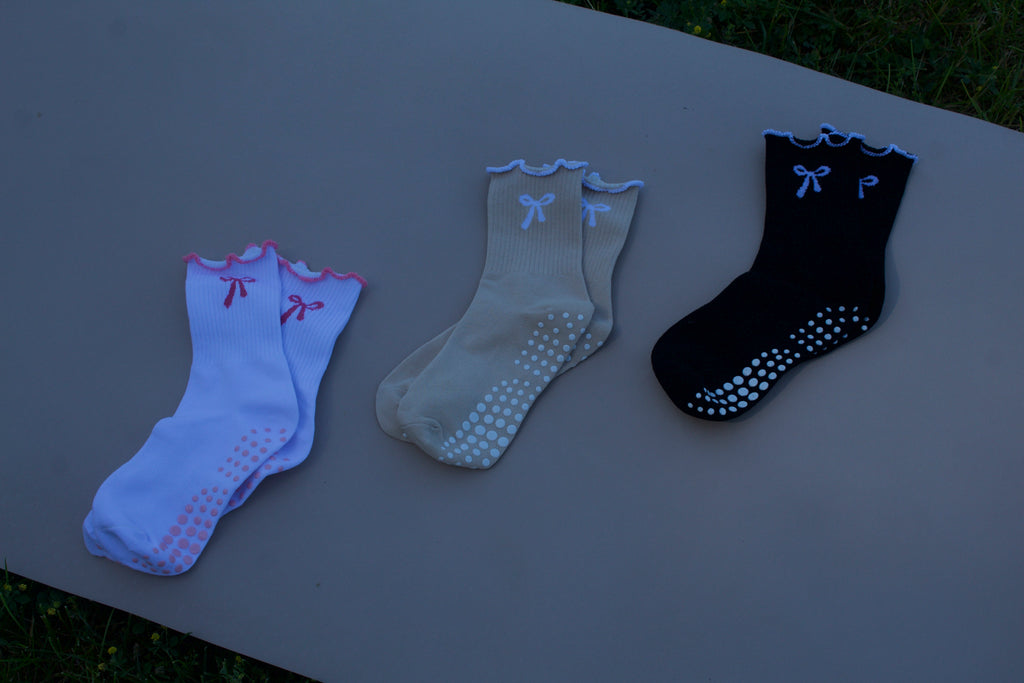 Everyday Bow Pilates Socks